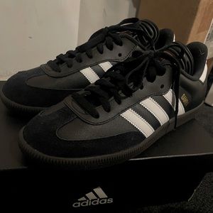 adidas sambas never worn